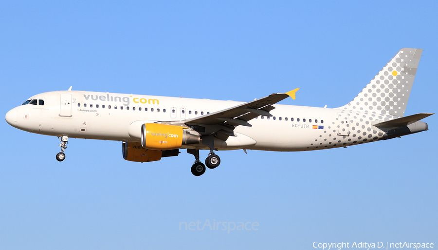 Vueling Airbus A320-214 (EC-JTR) | Photo 363502