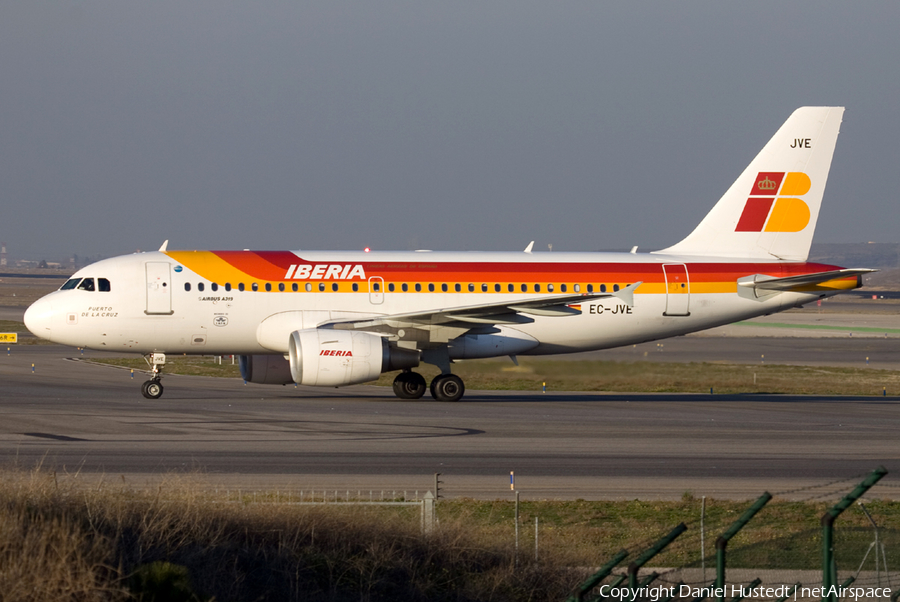Iberia Airbus A319-111 (EC-JVE) | Photo 544322