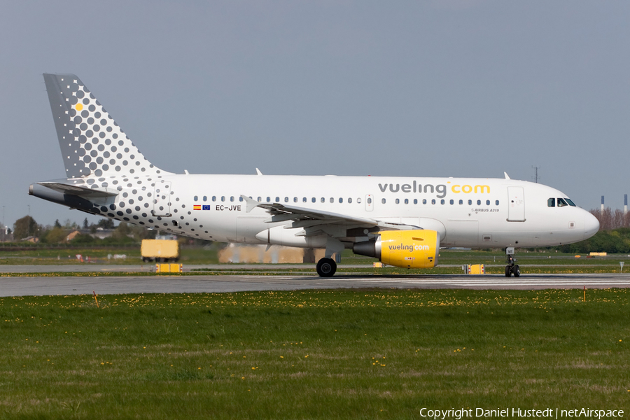 Vueling Airbus A319-112 (EC-JVE) | Photo 657953