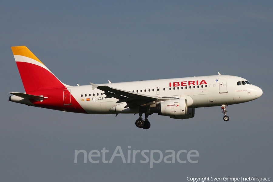 Iberia Airbus A319-111 (EC-JXJ) | Photo 322948