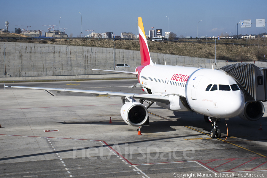 Iberia Airbus A319-111 (EC-JXJ) | Photo 200933