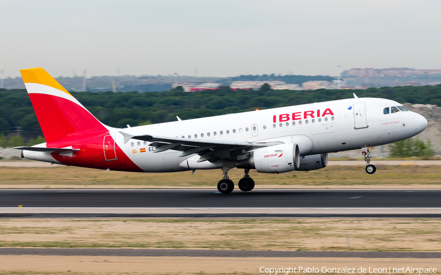Iberia Airbus A319-111 (EC-JXJ) | Photo 339073