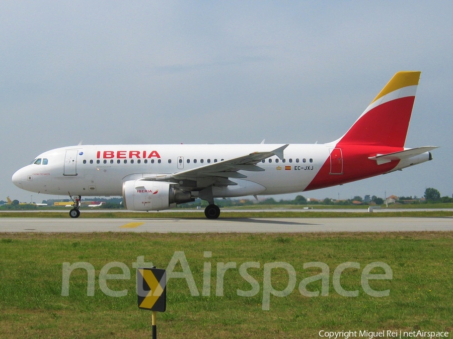 Iberia Airbus A319-111 (EC-JXJ) | Photo 250477