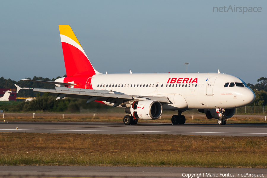 Iberia Airbus A319-111 (EC-JXJ) | Photo 256713