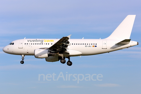 Vueling Airbus A319-111 (EC-JXJ) at  Barcelona - El Prat, Spain