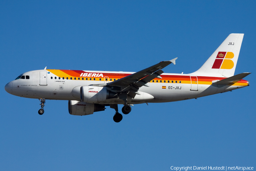 Iberia Airbus A319-111 (EC-JXJ) | Photo 542002