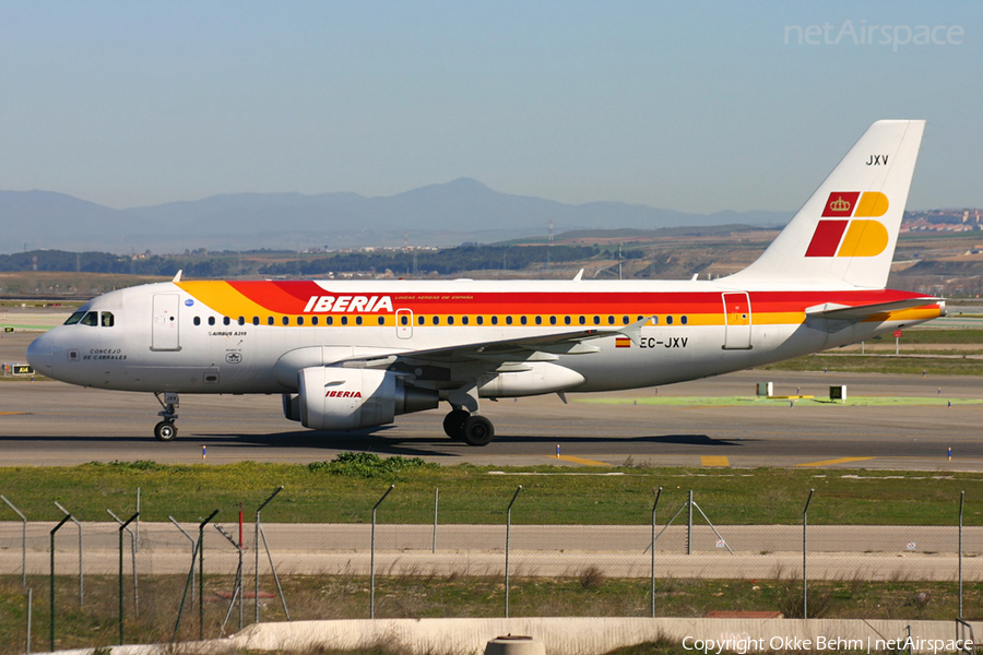Iberia Airbus A319-111 (EC-JXV) | Photo 44794
