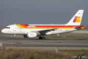 Iberia Airbus A319-111 (EC-JXV) at  Madrid - Barajas, Spain