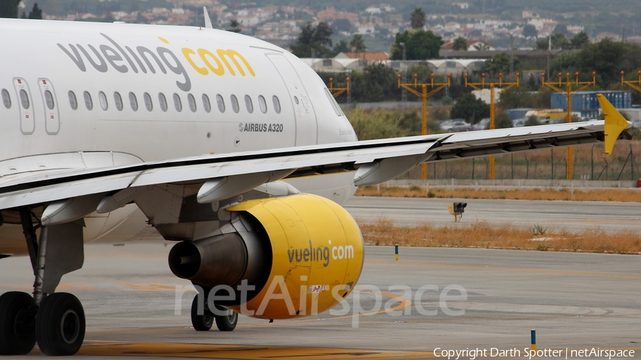 Vueling Airbus A320-214 (EC-JYX) | Photo 212531