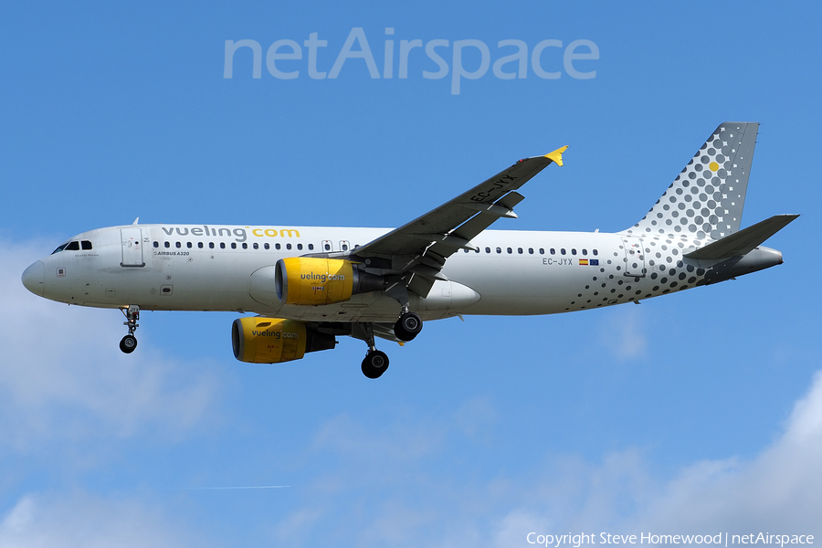 Vueling Airbus A320-214 (EC-JYX) | Photo 534672
