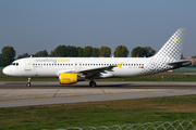 Vueling Airbus A320-214 (EC-JYX) at  Milan - Linate, Italy