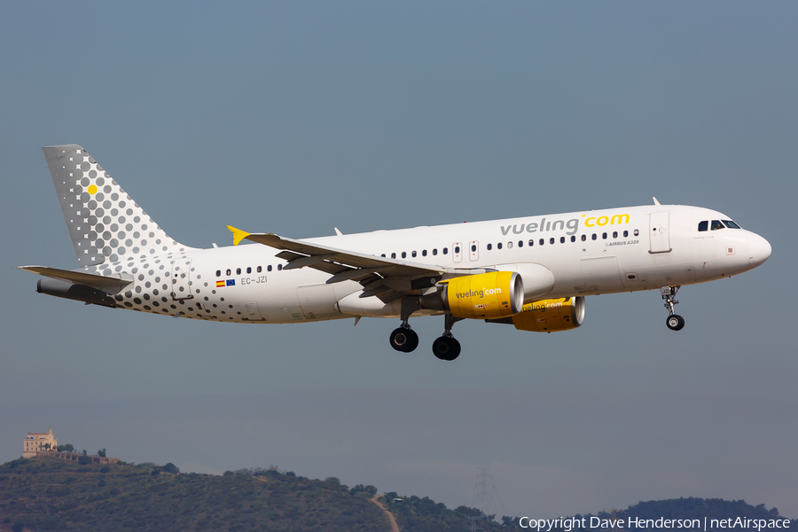Vueling Airbus A320-214 (EC-JZI) | Photo 157868