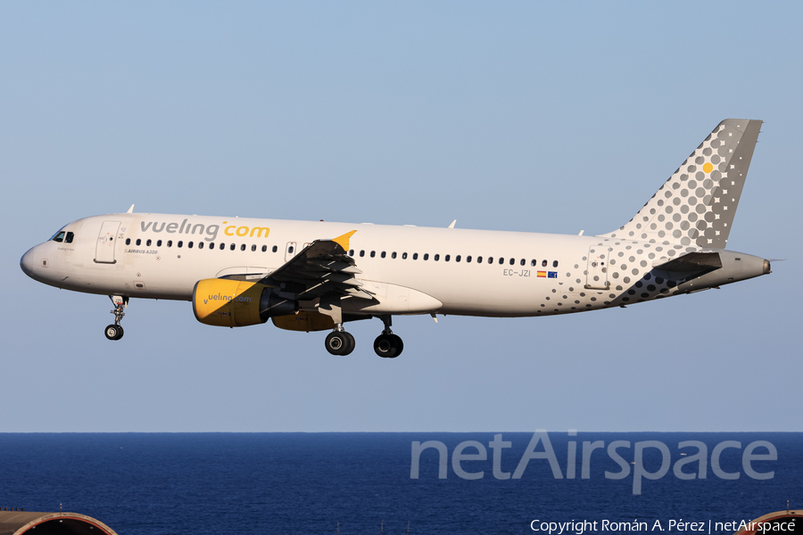 Vueling Airbus A320-214 (EC-JZI) | Photo 480789