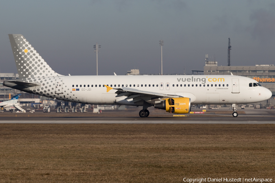 Vueling Airbus A320-214 (EC-JZI) | Photo 417041