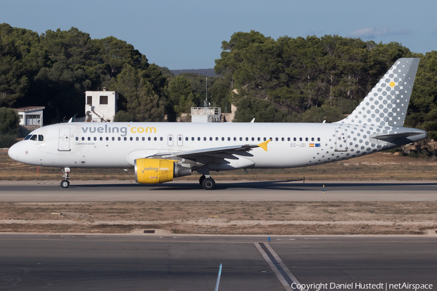 Vueling Airbus A320-214 (EC-JZI) | Photo 535567