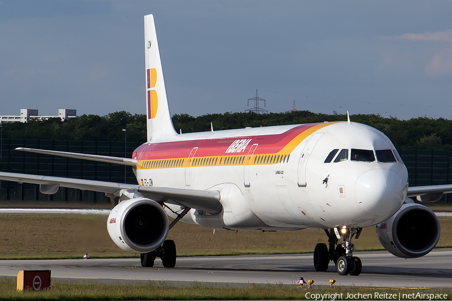 Iberia Airbus A321-212 (EC-JZM) | Photo 77158