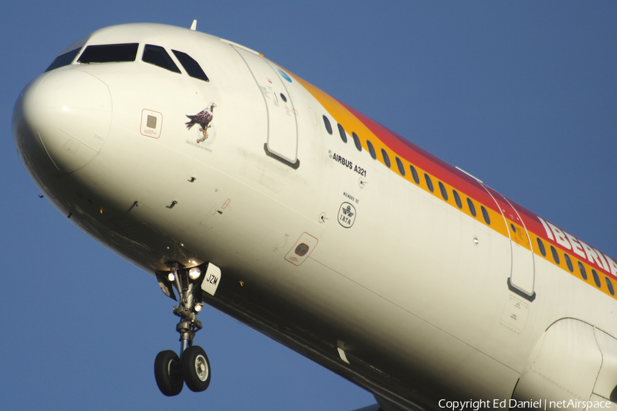 Iberia Airbus A321-212 (EC-JZM) | Photo 79988