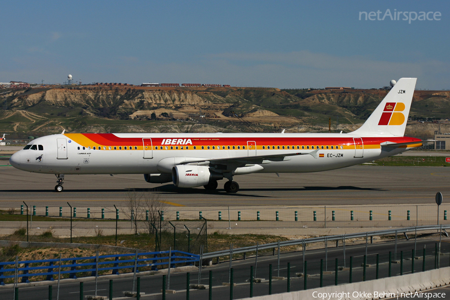 Iberia Airbus A321-212 (EC-JZM) | Photo 44795