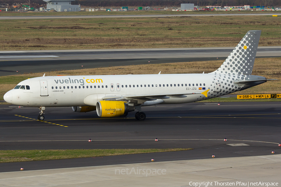 Vueling Airbus A320-214 (EC-JZQ) | Photo 64603