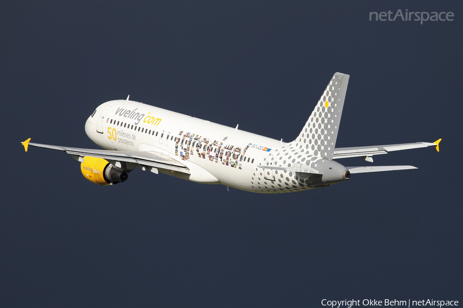 Vueling Airbus A320-214 (EC-JZQ) | Photo 37321