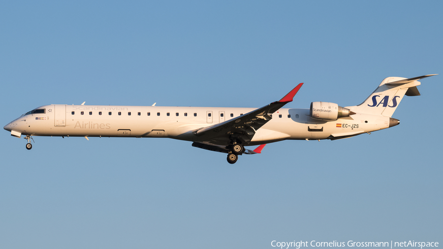 SAS - Scandinavian Airlines (Air Nostrum) Bombardier CRJ-900ER (EC-JZS) | Photo 421255