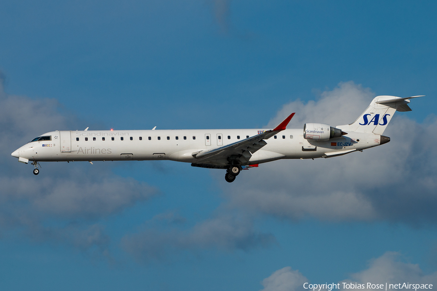 SAS - Scandinavian Airlines (Air Nostrum) Bombardier CRJ-900ER (EC-JZV) | Photo 324247