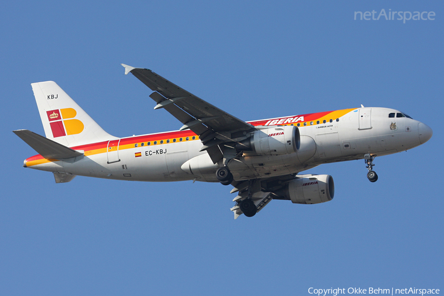 Iberia Airbus A319-111 (EC-KBJ) | Photo 52056