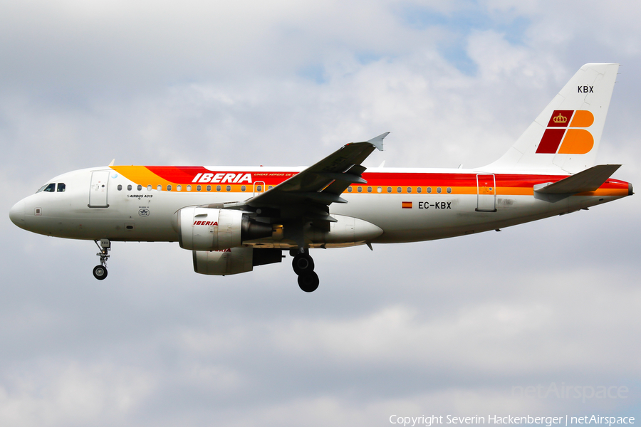 Iberia Airbus A319-111 (EC-KBX) | Photo 205174