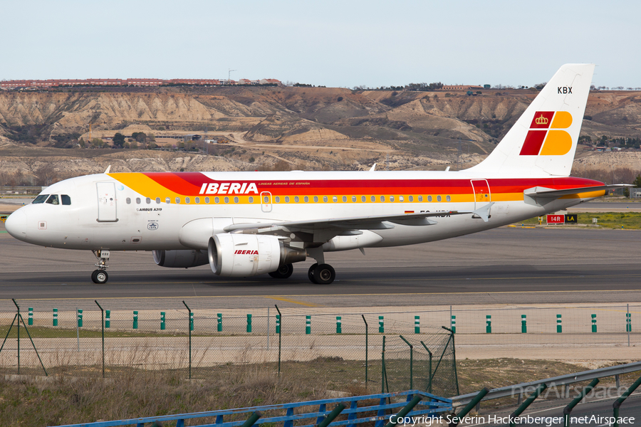 Iberia Airbus A319-111 (EC-KBX) | Photo 239307