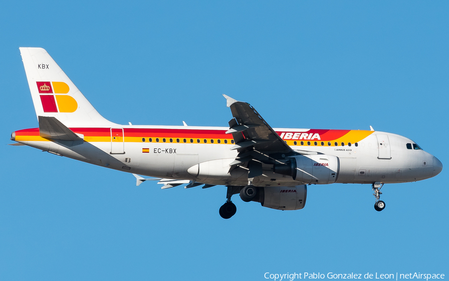 Iberia Airbus A319-111 (EC-KBX) | Photo 339076