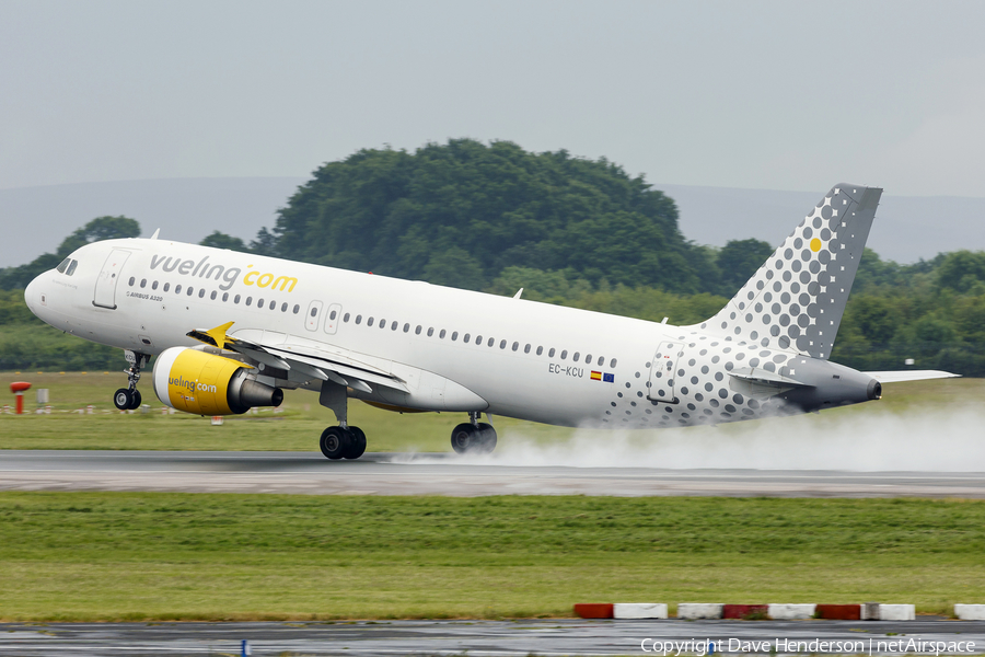 Vueling Airbus A320-216 (EC-KCU) | Photo 142764
