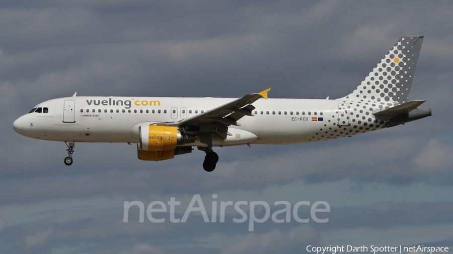 Vueling Airbus A320-216 (EC-KCU) | Photo 220433