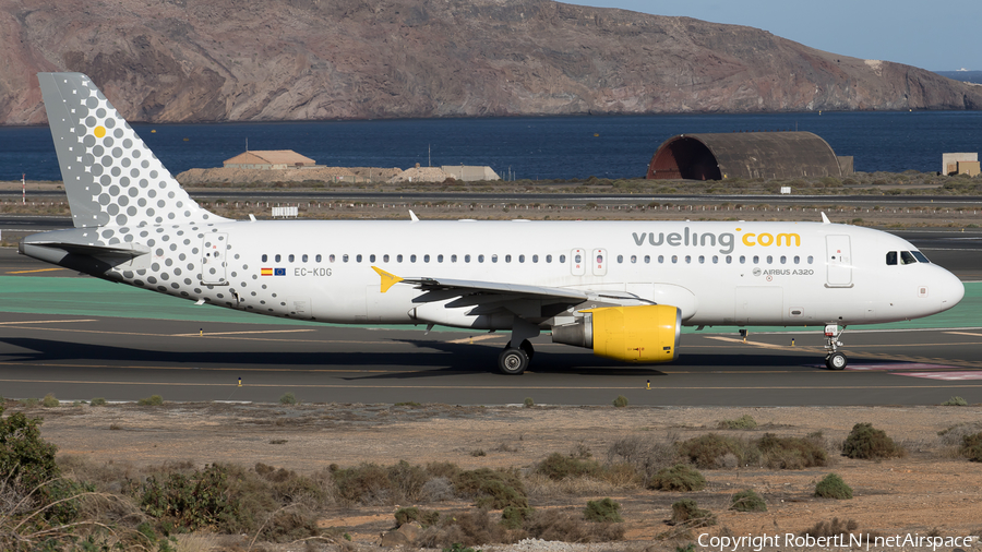 Vueling Airbus A320-214 (EC-KDG) | Photo 665219