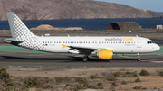 Vueling Airbus A320-214 (EC-KDG) at  Gran Canaria, Spain