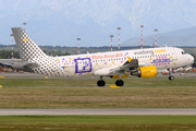 Vueling Airbus A320-214 (EC-KDG) at  Milan - Malpensa, Italy