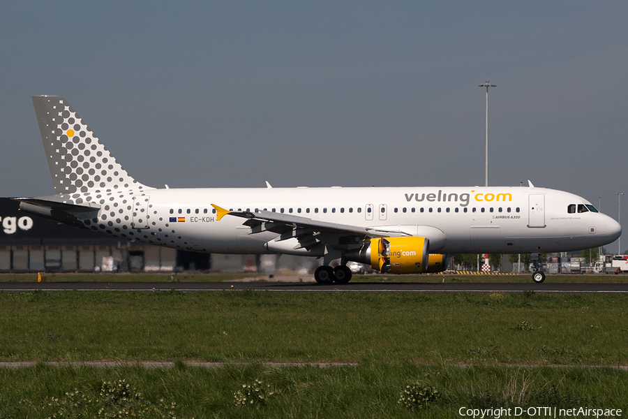 Vueling Airbus A320-214 (EC-KDH) | Photo 199459