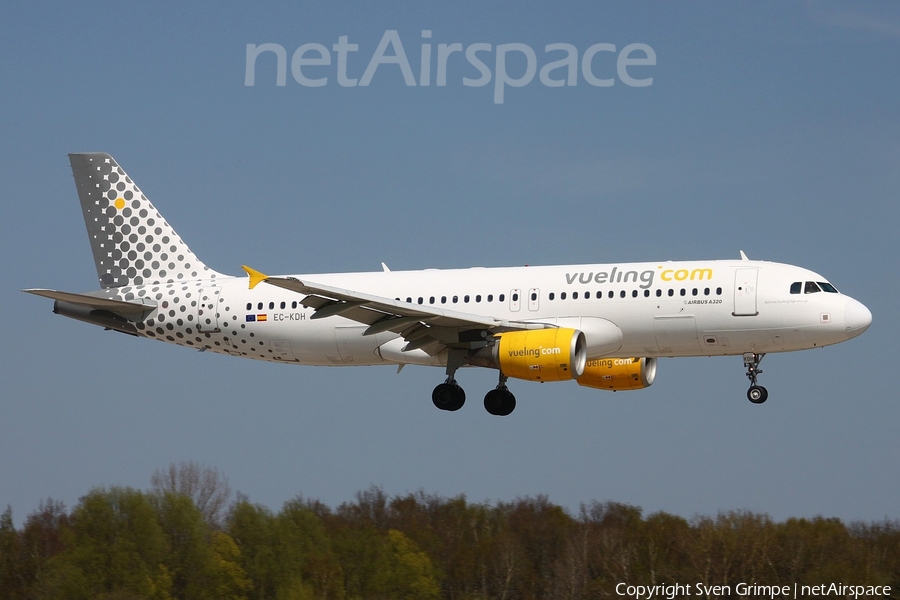 Vueling Airbus A320-214 (EC-KDH) | Photo 25887