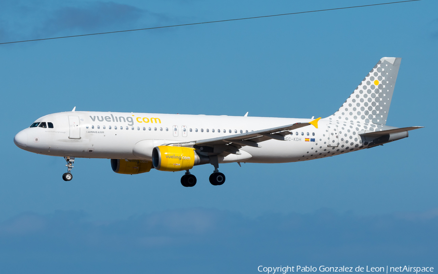 Vueling Airbus A320-214 (EC-KDH) | Photo 343929