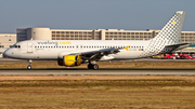 Vueling Airbus A320-214 (EC-KDH) at  Palma De Mallorca - Son San Juan, Spain