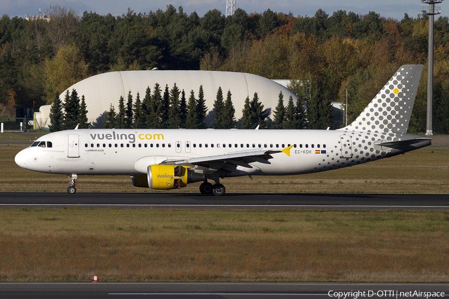 Vueling Airbus A320-214 (EC-KDH) | Photo 396731