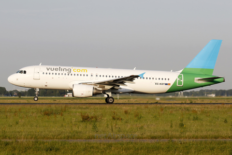 Vueling Airbus A320-216 (EC-KDT) at  Amsterdam - Schiphol, Netherlands