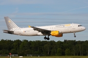 Vueling Airbus A320-216 (EC-KDT) at  Hamburg - Fuhlsbuettel (Helmut Schmidt), Germany