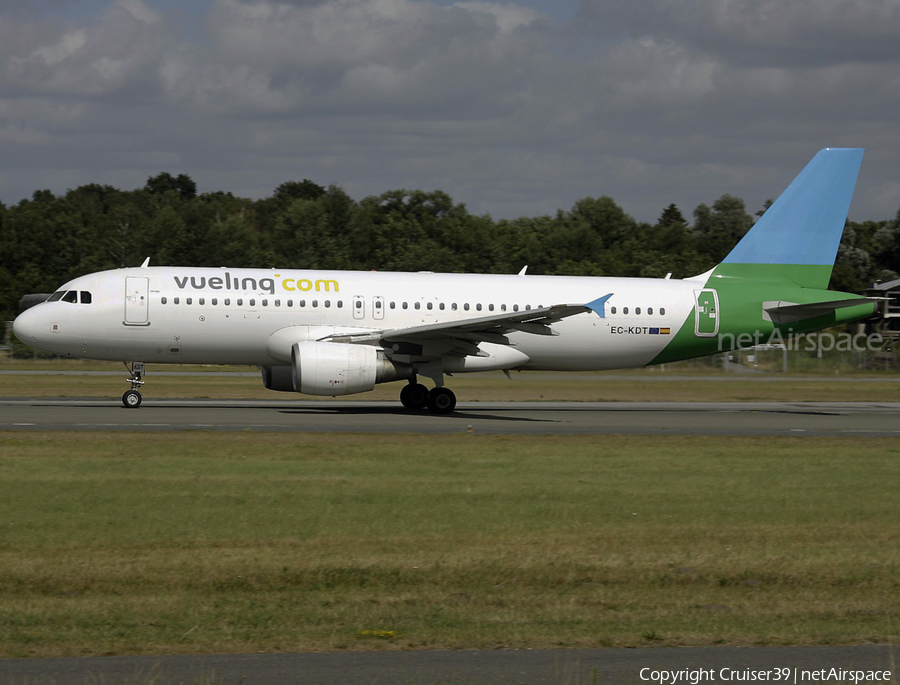 Vueling Airbus A320-216 (EC-KDT) | Photo 534120