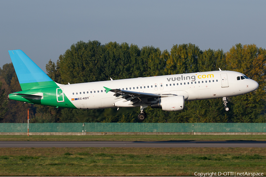 Vueling Airbus A320-216 (EC-KDT) | Photo 480417