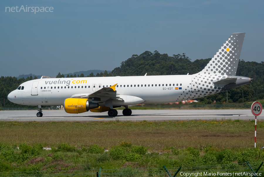 Vueling Airbus A320-216 (EC-KDT) | Photo 56423