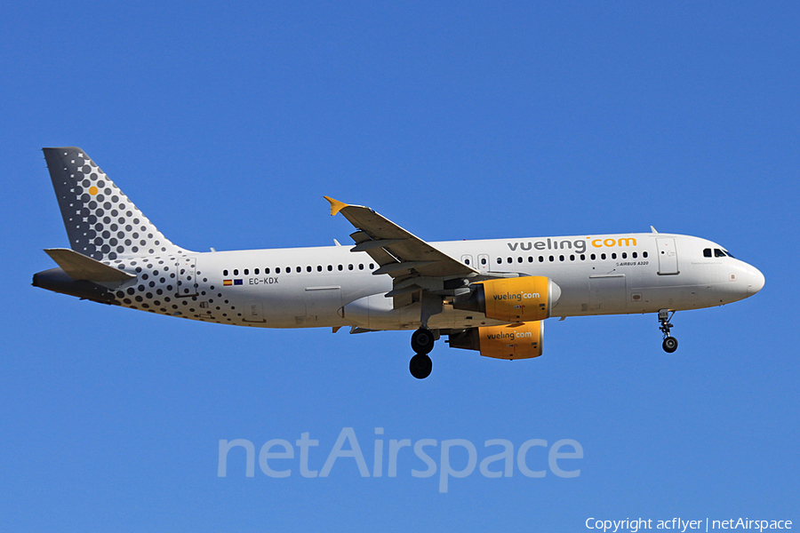 Vueling Airbus A320-216 (EC-KDX) | Photo 231315