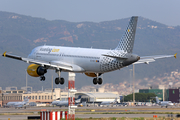 Vueling Airbus A320-216 (EC-KDX) at  Barcelona - El Prat, Spain