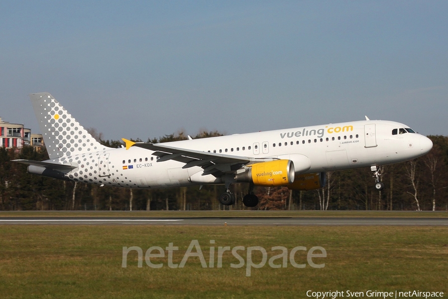 Vueling Airbus A320-216 (EC-KDX) | Photo 103271
