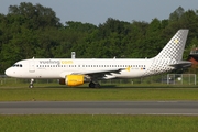 Vueling Airbus A320-216 (EC-KDX) at  Hamburg - Fuhlsbuettel (Helmut Schmidt), Germany