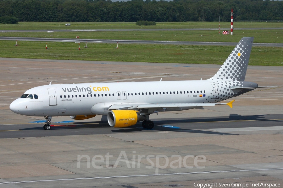 Vueling Airbus A320-216 (EC-KDX) | Photo 48082